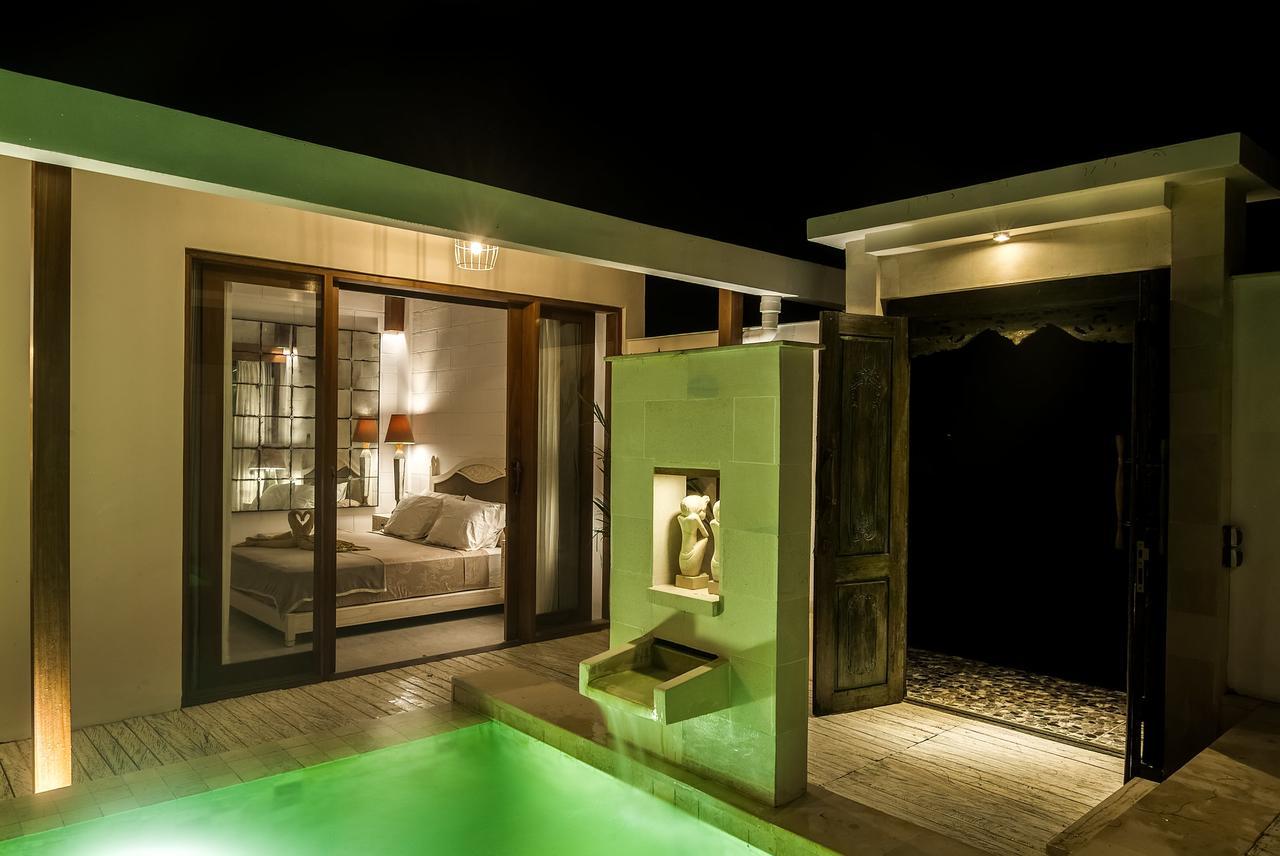 Coral Flora Villa Beach Front Gili Trawangan Exterior photo